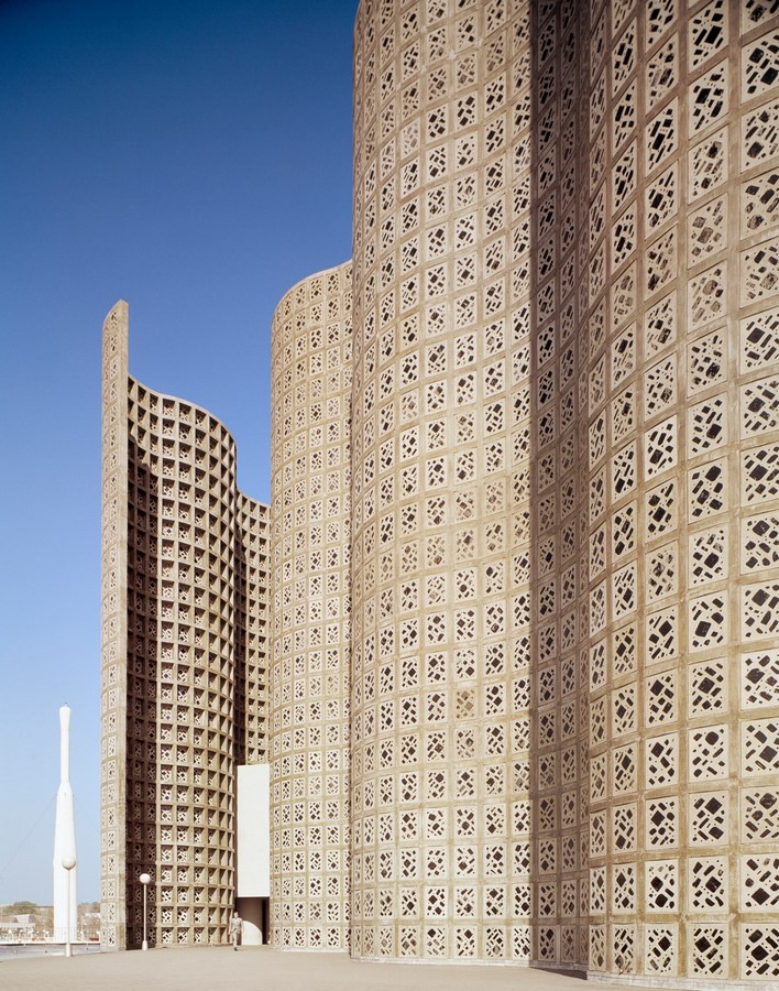 A brief history of Architectural Photography - Sheet41