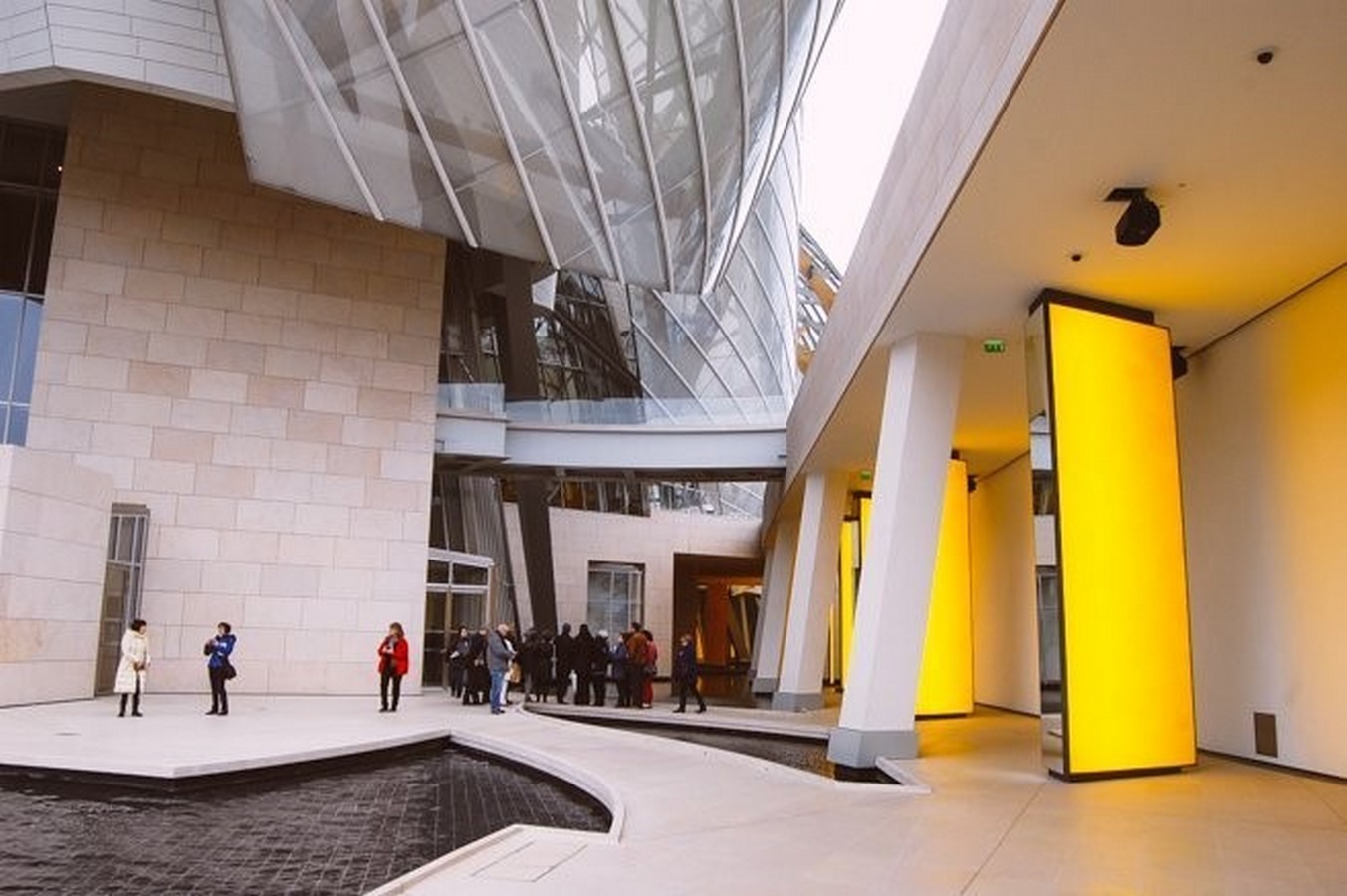 Louis Vuitton Foundation by Frank Gehry: Collection of white