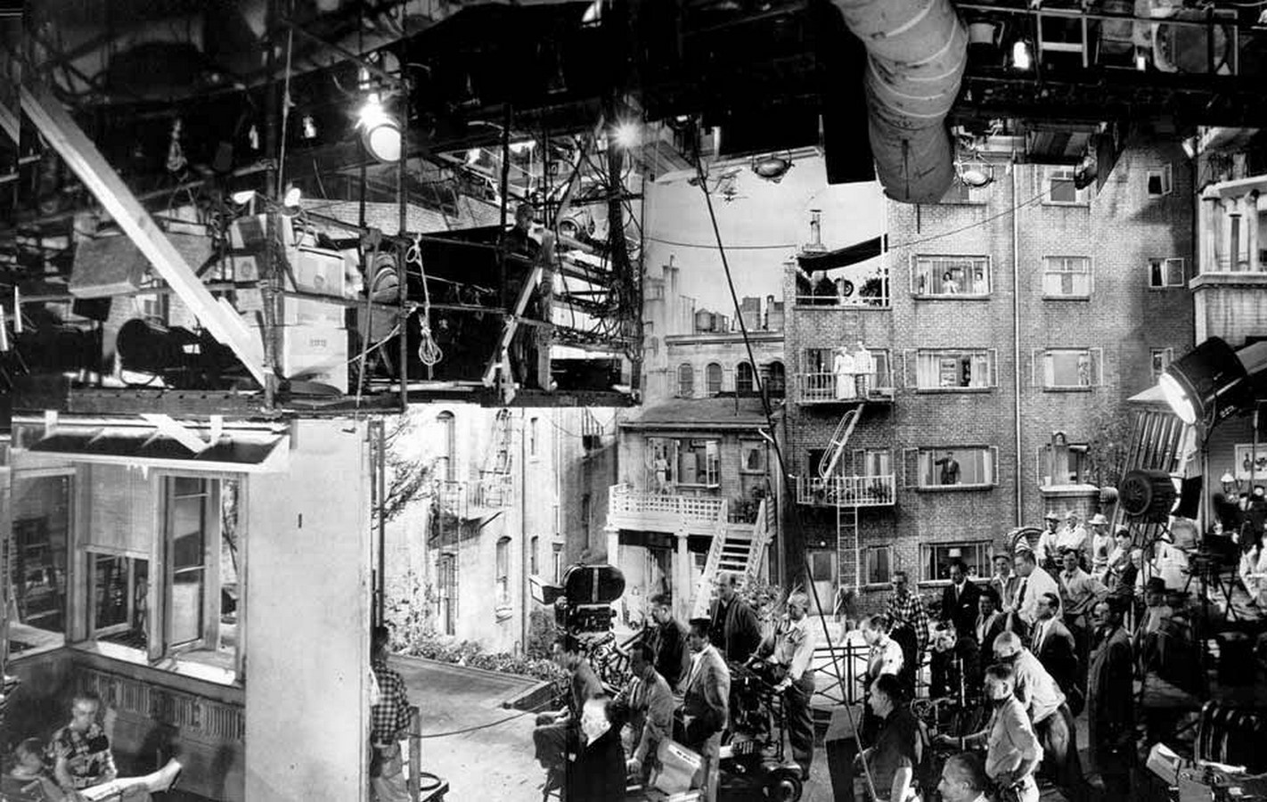 How does architecture inspire cinema and vice-versa - Sheet4