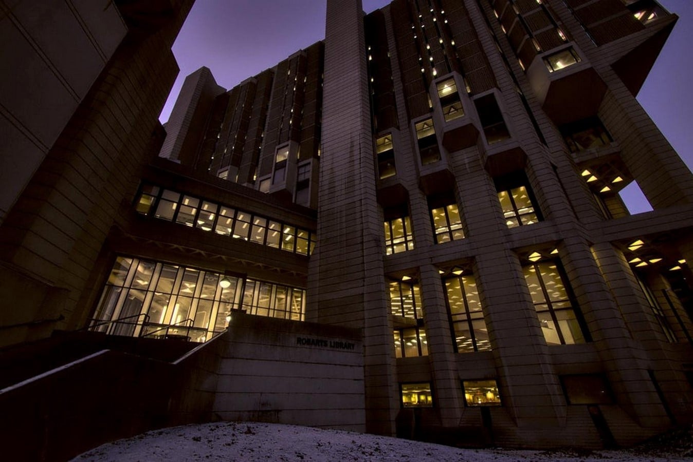 Brutalism in Architecture - 6 Examples of Movies with Brutalist Buildings - Sheet7