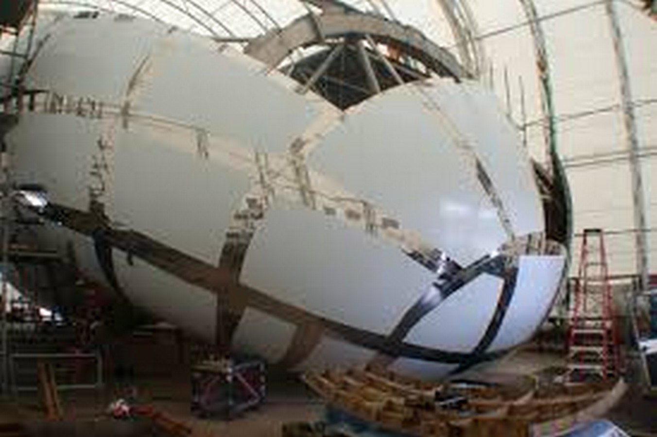 Effects of digital technology on Anish Kapoor’s works - Sheet12