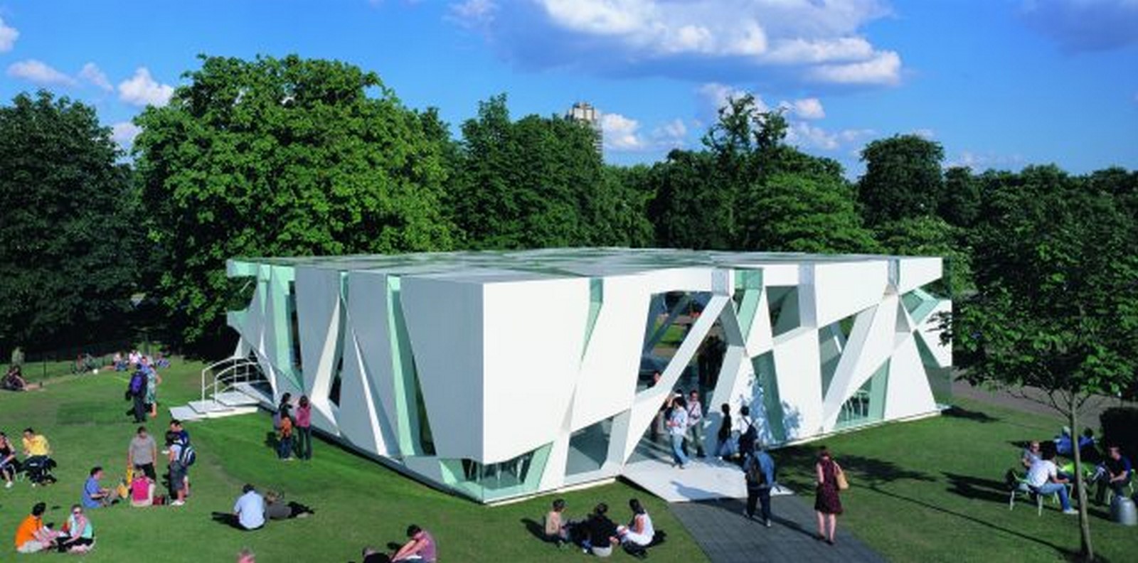 10 Noteworthy Designs for the Serpentine Pavilions-Toyo Ito- Sheet1