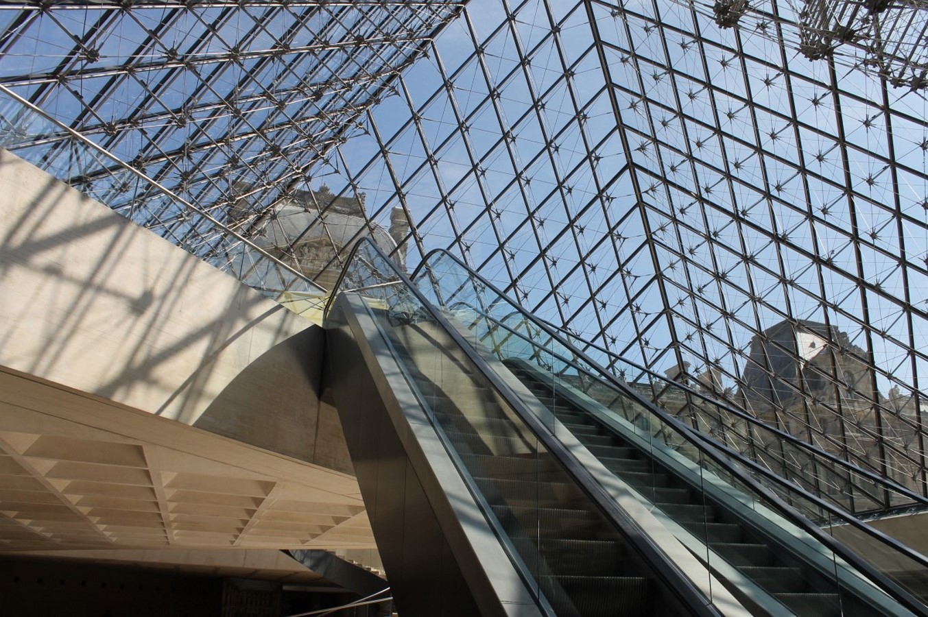 Louvre Pyramid by I.M, Pei: The Glass Pyramid- Sheet8