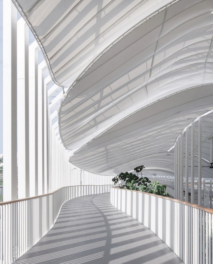 White Scaffold Made Of Slender Columns For Retail Center In Bangkok designed by Architectkidd - Sheet3