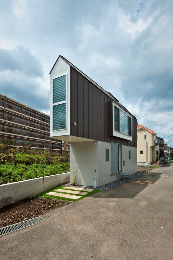 House 77 by dIONISO LAB