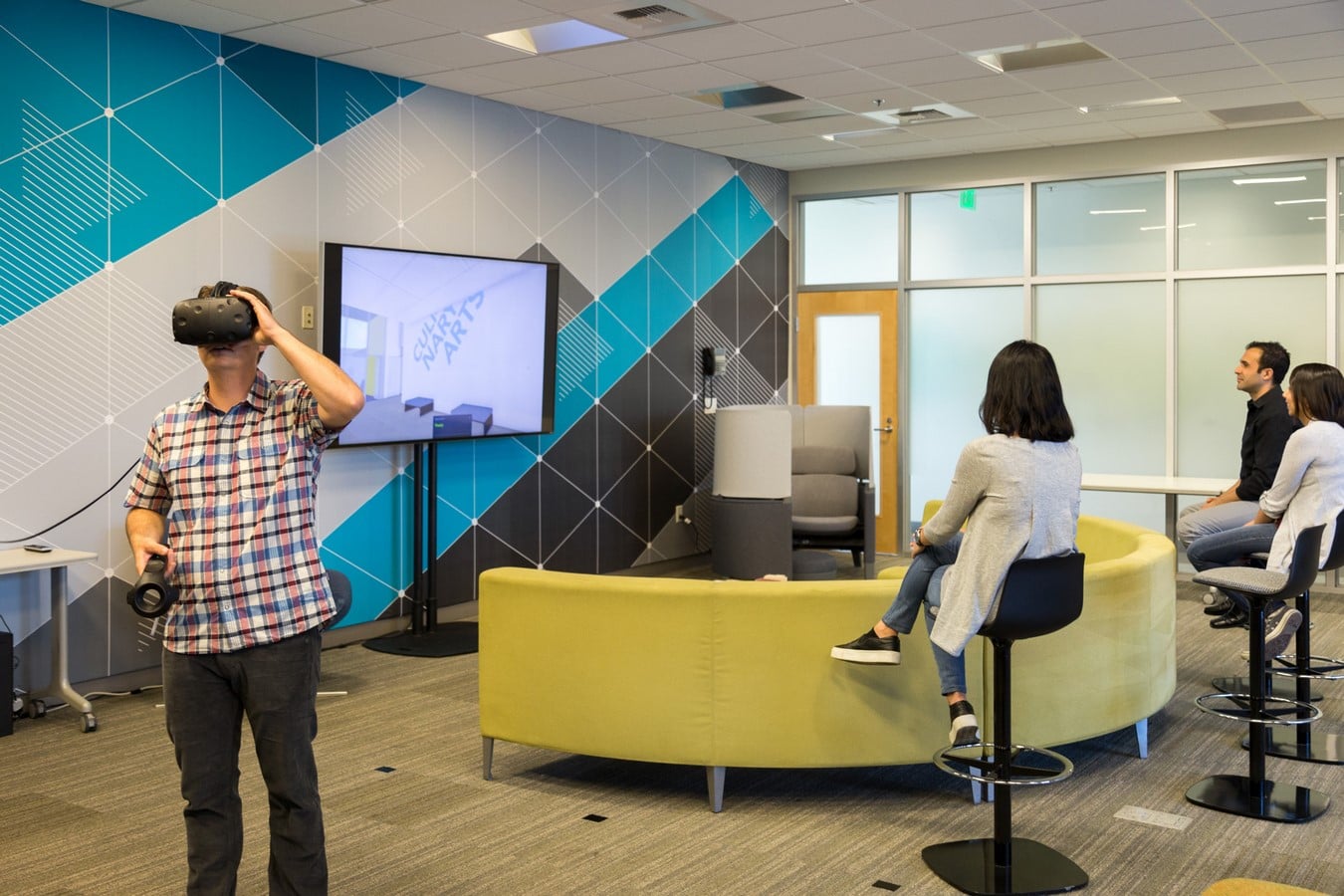 Virtual Reality (VR) as a marketing tool- Sheet2