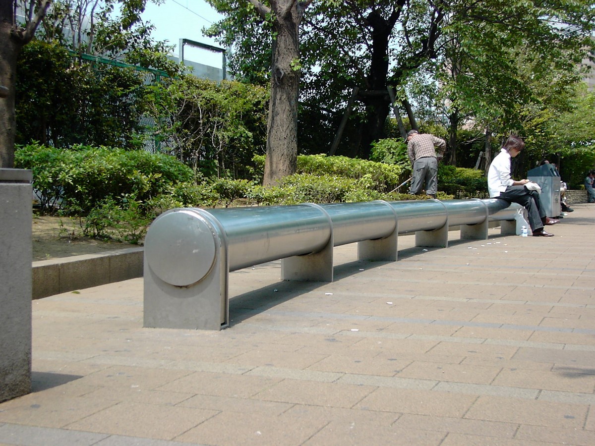 Hostile Architecture - Unorthodox benches in Tokyo, Japan- Sheet1