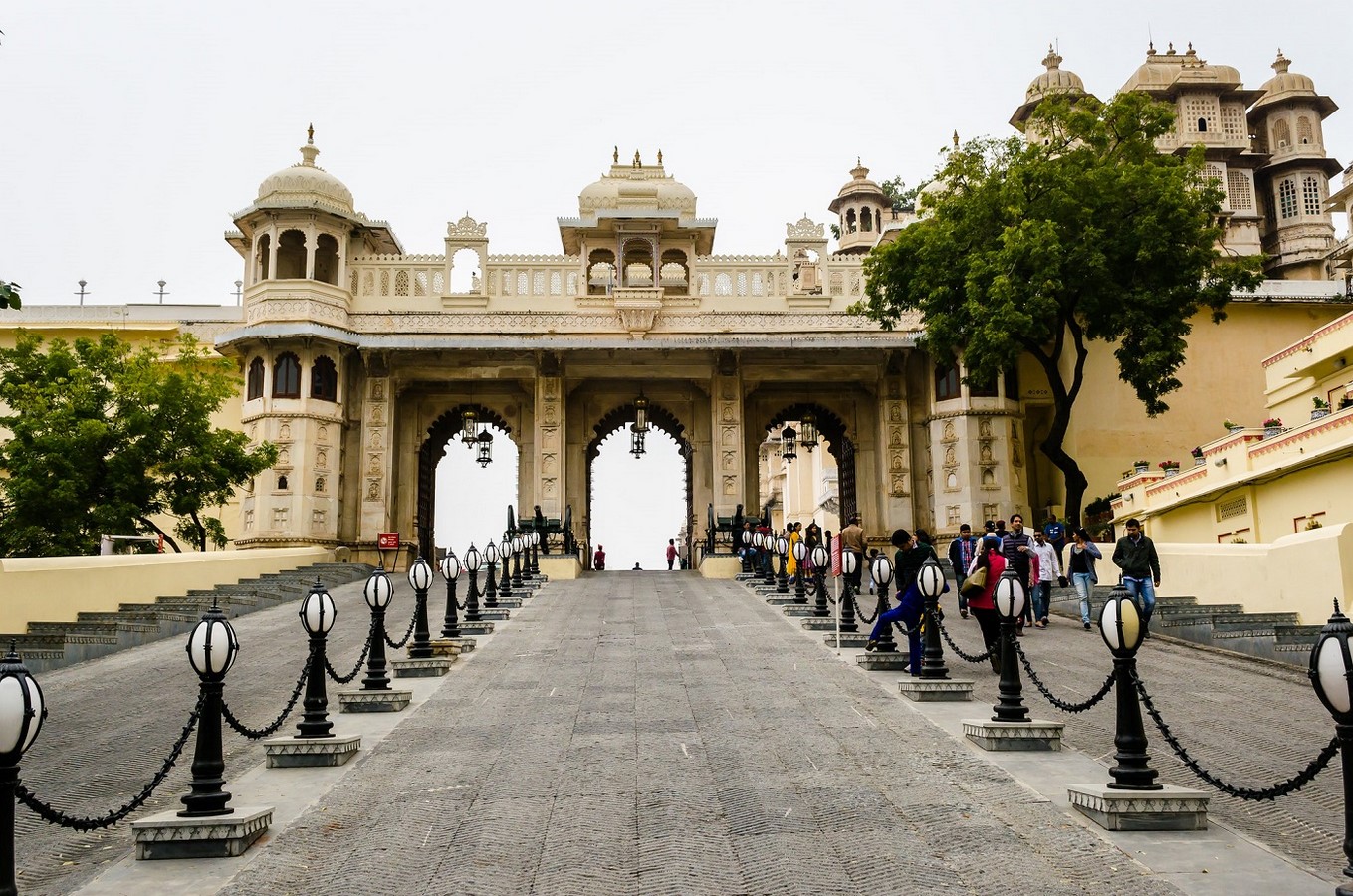 Architecture of royalty- Elements that make architecture royal.- Sheet7