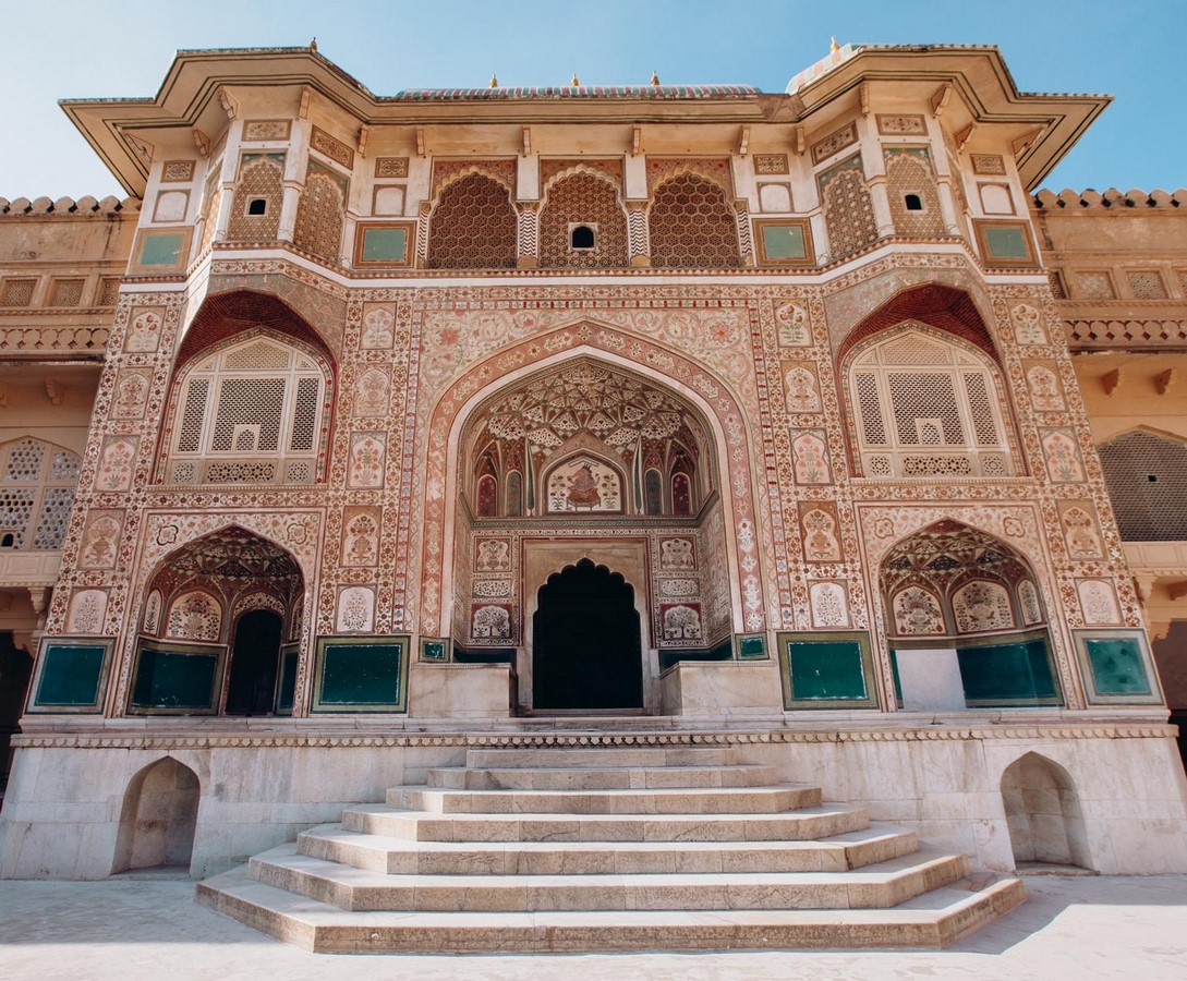 Architecture of royalty- Elements that make architecture royal.- Sheet8