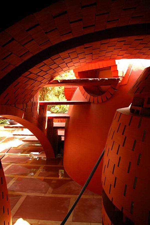 Mehta's bungalow by Nari Gandhi: The unconventional house- Sheet5