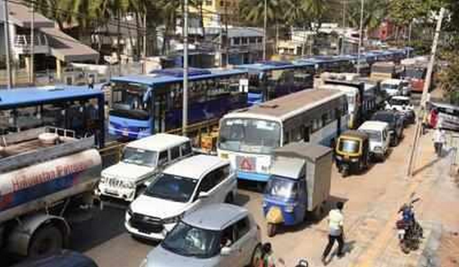 Why is there traffic congestion in Tier II city, Hubli-Dharwad - Sheet13