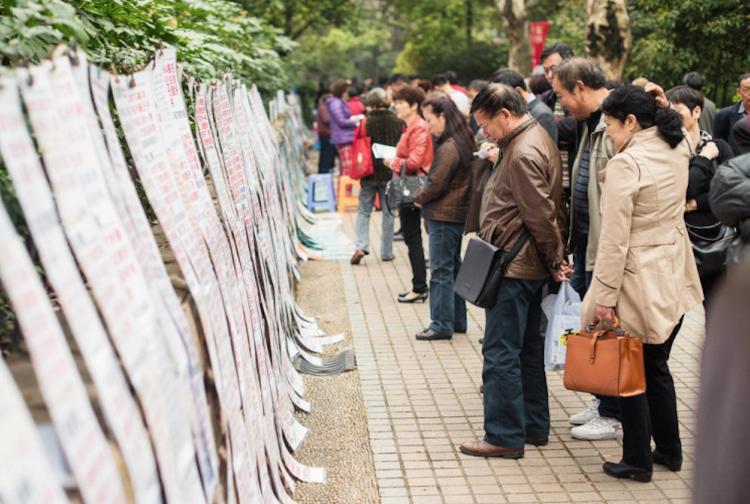 How can city squares act as tools for urban transformation - Sheet4