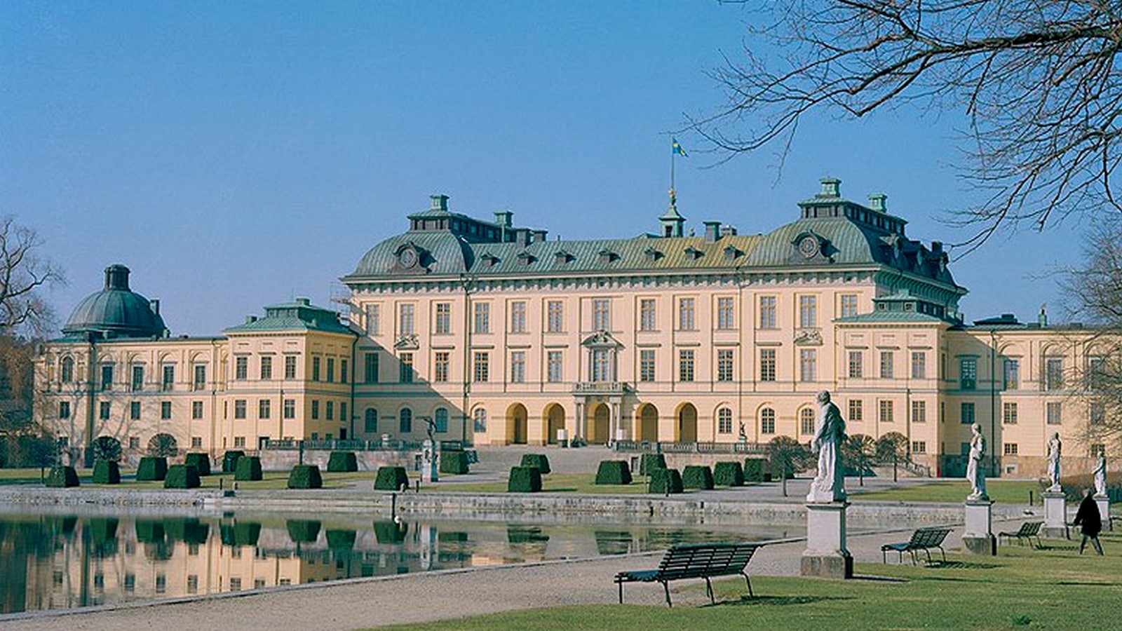 Architectural elements that depicted royalty in palaces and castles of Europe- Sheet6