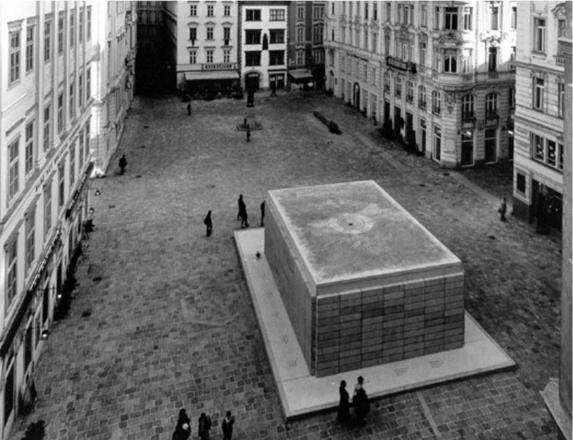 Judenplatz Holocaust Memorial by Rachel Whiteread: A plethora of signs - Sheet3