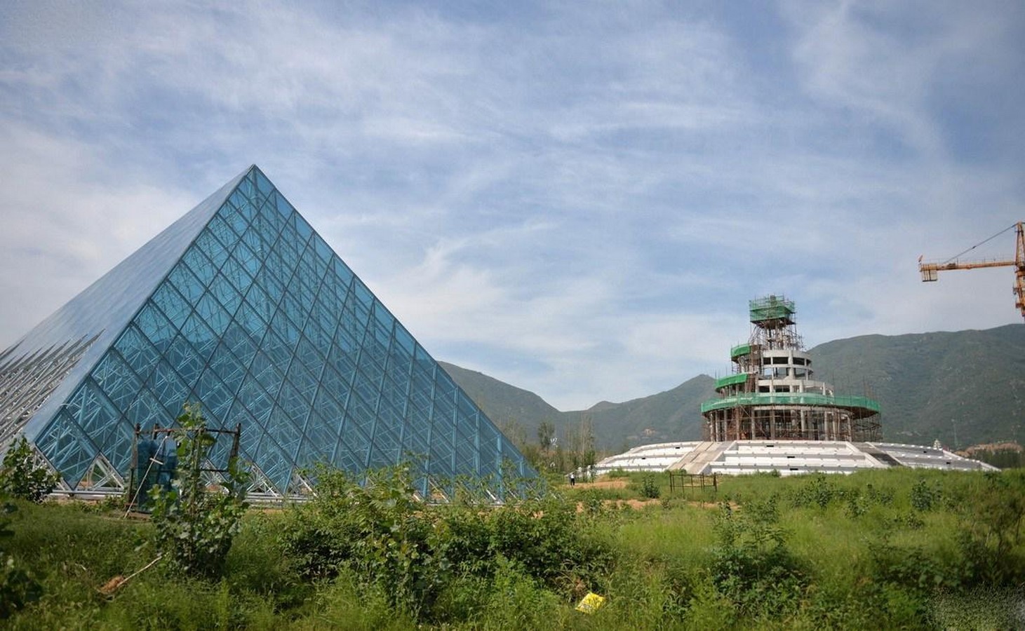 10 Examples of China Replicating Architectural Monuments - Sheet12