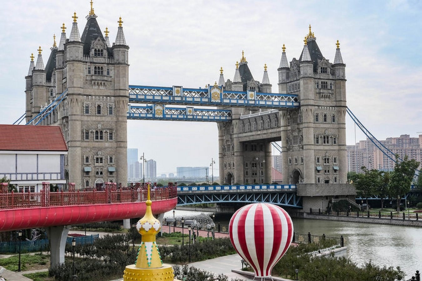 10 Examples of China Replicating Architectural Monuments - Sheet2