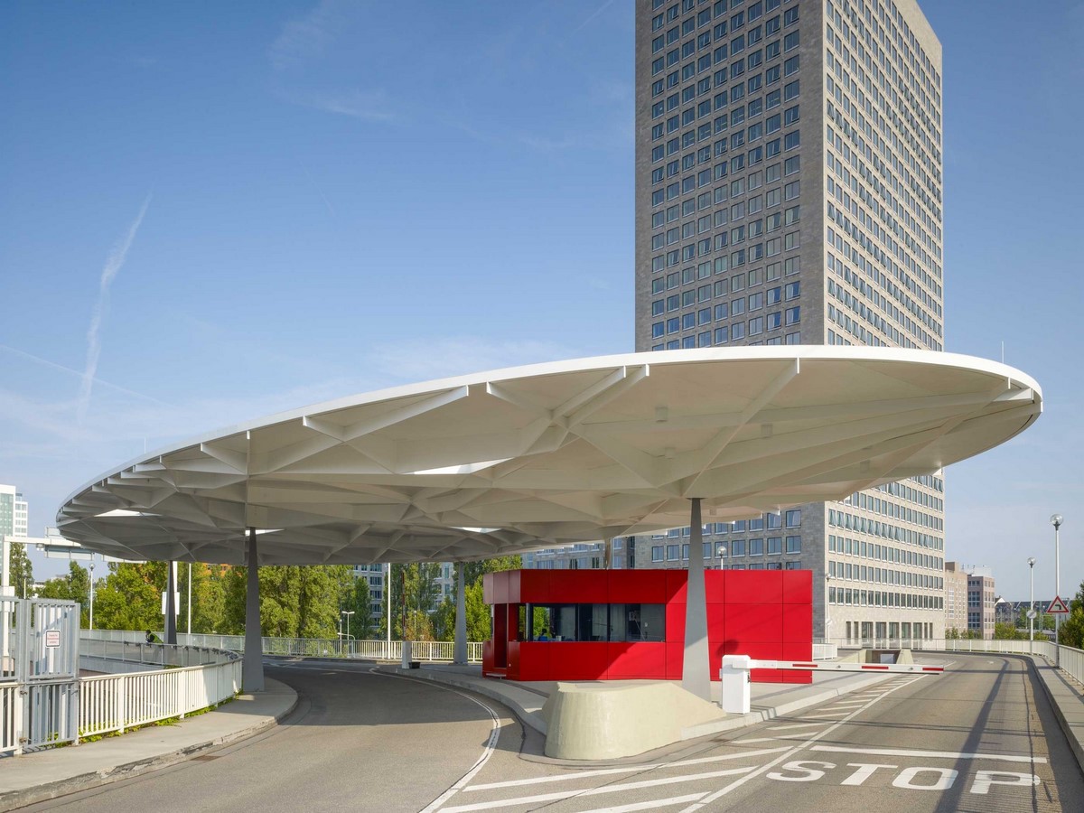 Rethinking the architecture of Bus Stands- Sheet13