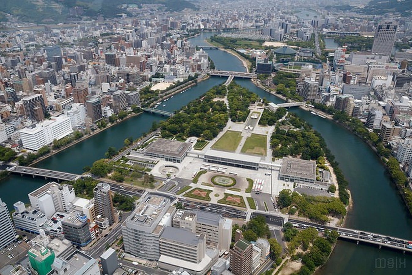 Hiroshima peace Center and memorial park by Kenzo Tange: Symbolizing devotion to peace - Sheet5