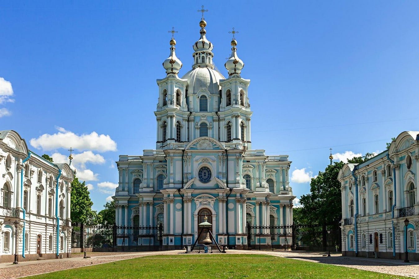 10 Structures that represent the Historical architecture of Russia - Sheet4