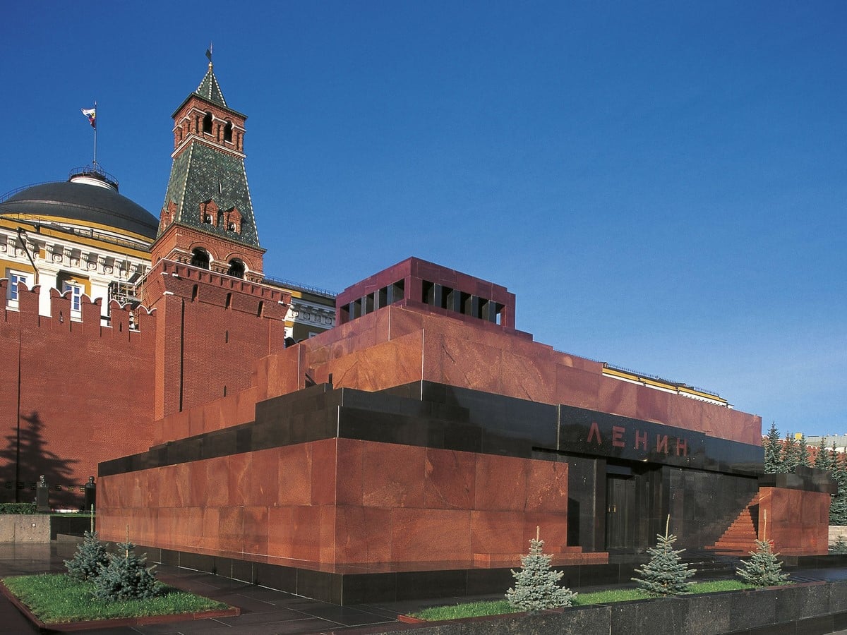 10 Structures that represent the Historical architecture of Russia - Sheet6