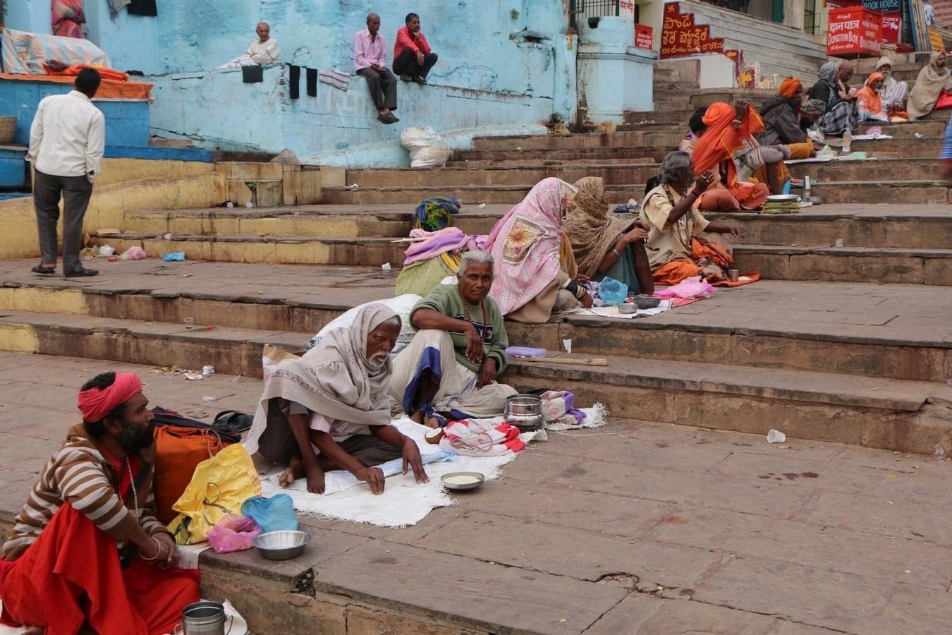 Hostile Architecture in India: Literally Fighting Poverty - Sheet4