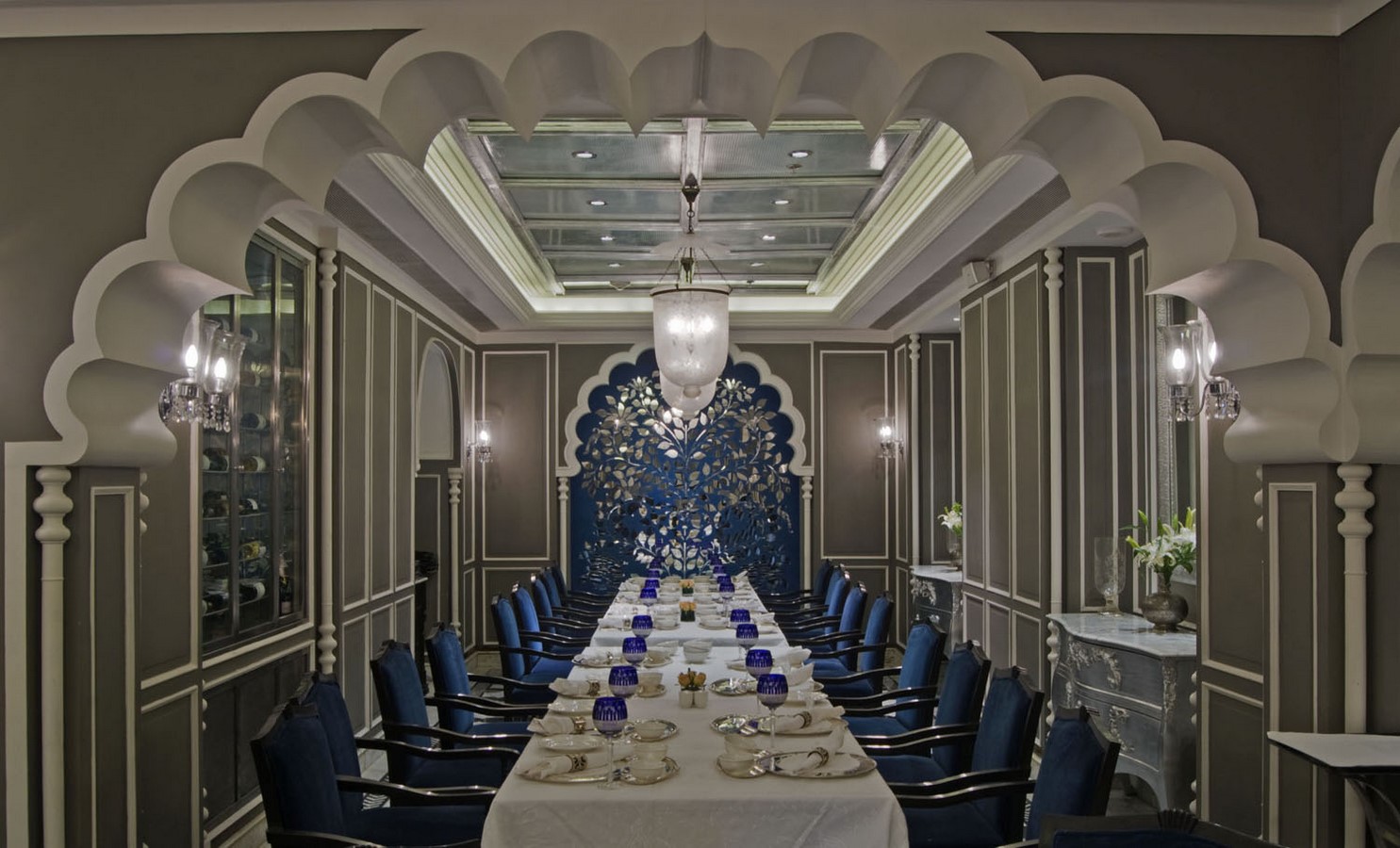 The Psychology of Restaurant Interior Design- Defining Luxury. - Sheet4