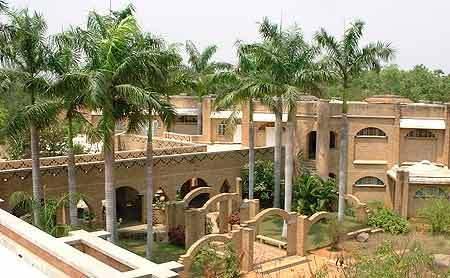 Rétablissement de l'architecture en terre : Auroville- Sheet7