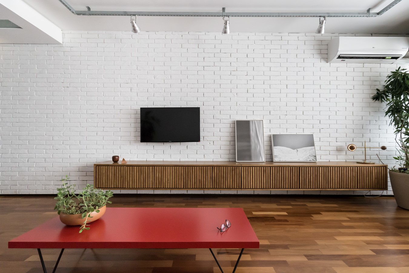 Possamai Apartment by Atelier Aberto Arquitetura - Sheet8