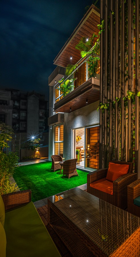 Urban Frame House by Shayona Consultant - Sheet10
