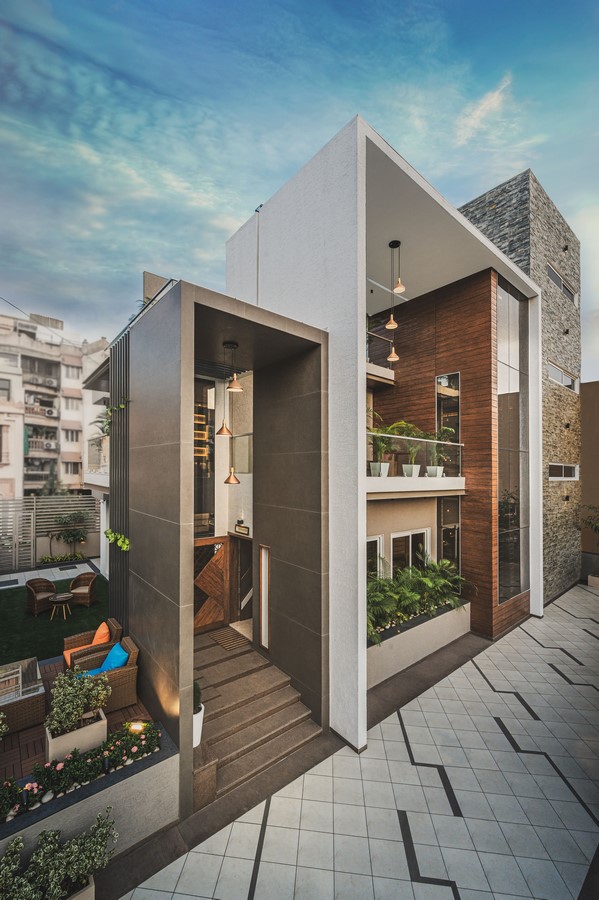 Urban Frame House by Shayona Consultant - Sheet11