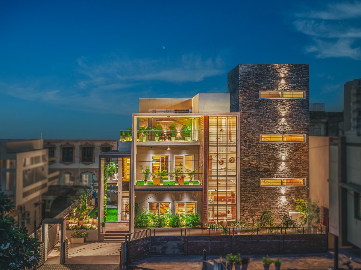 Urban Frame House by Shayona Consultant - Sheet13