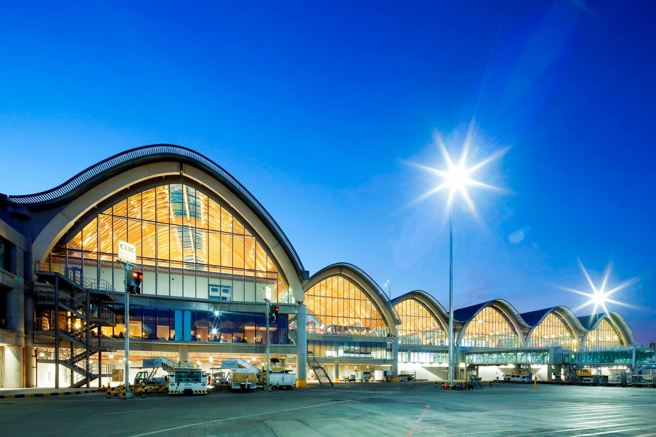 10 Inspirational Airport designs around the world - Sheet19