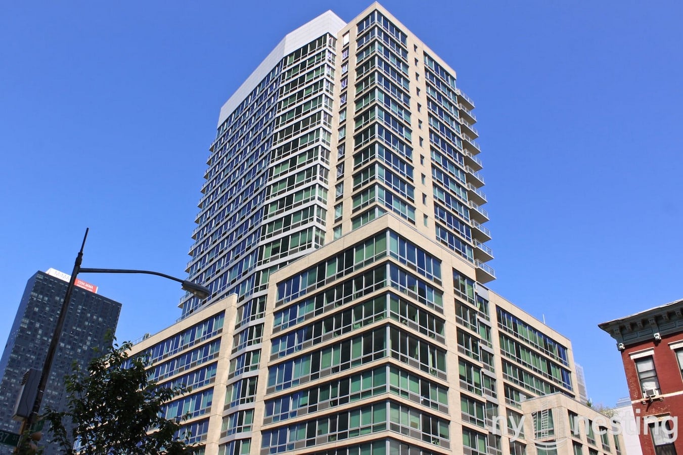 455W37, 455 West 37th Street