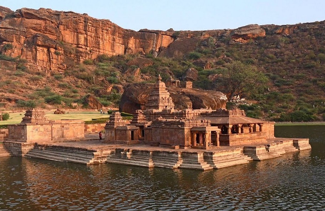 Cultural expression of Architecture in the Indian subcontinent. - Sheet2