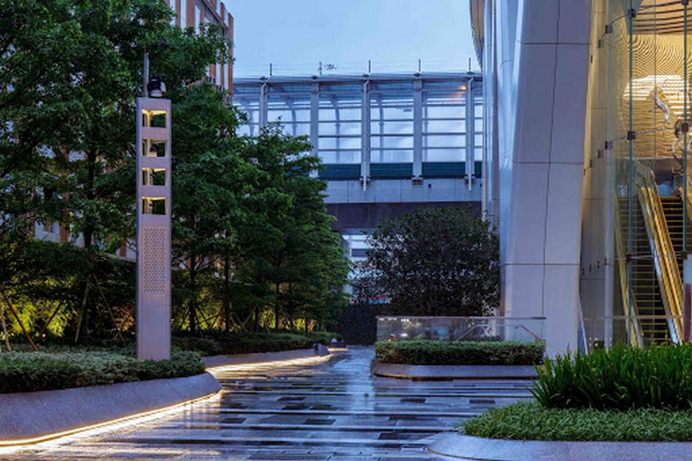 Smart Environmental Lamp Post
