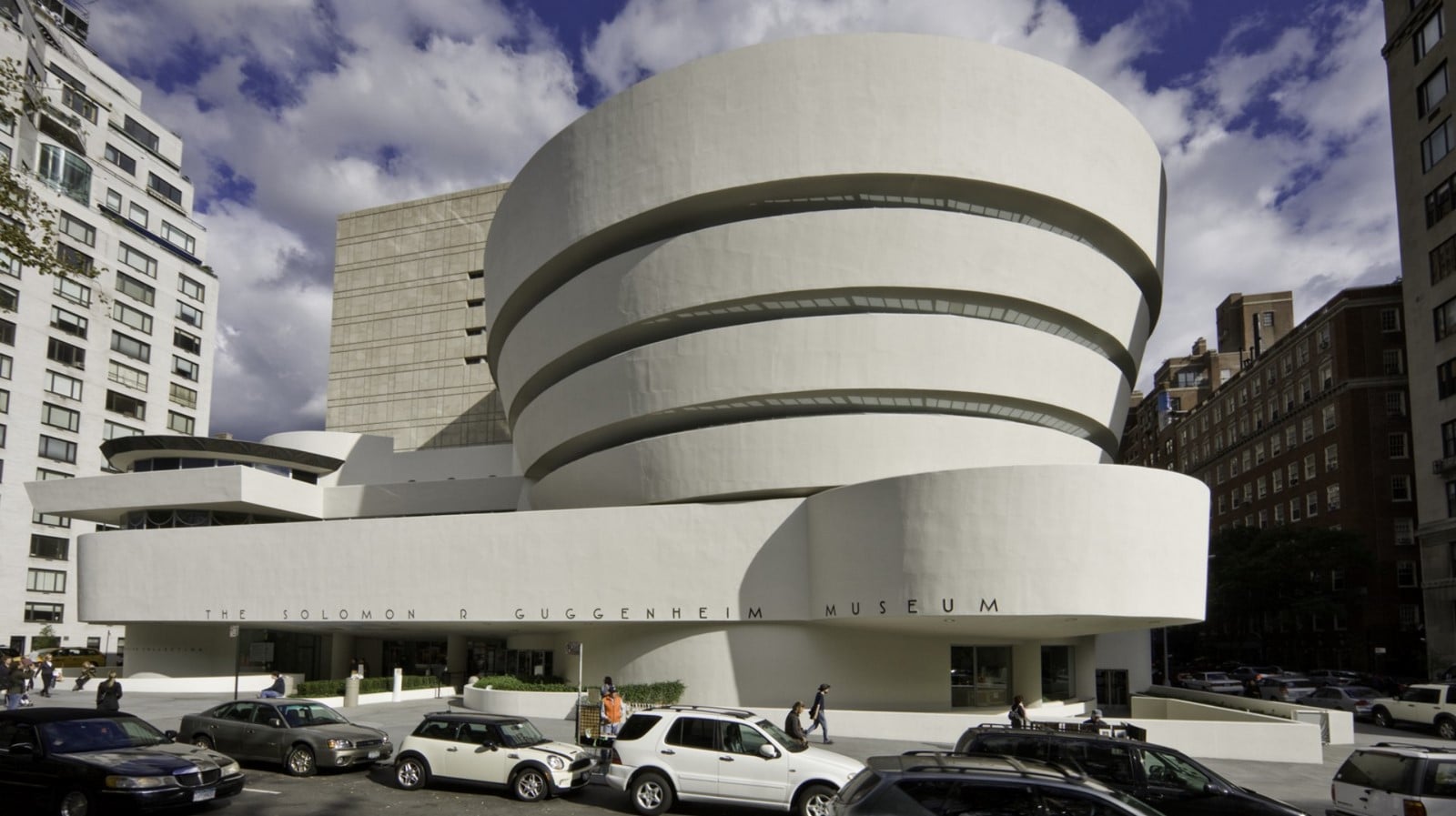Guggenheim Museum, Manhattan, New York by Frank Lloyd Wright - Sheet1
