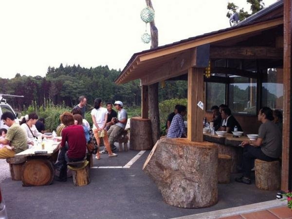 10 Reasons to architects should practice for humanitarian architecture - Sheet16