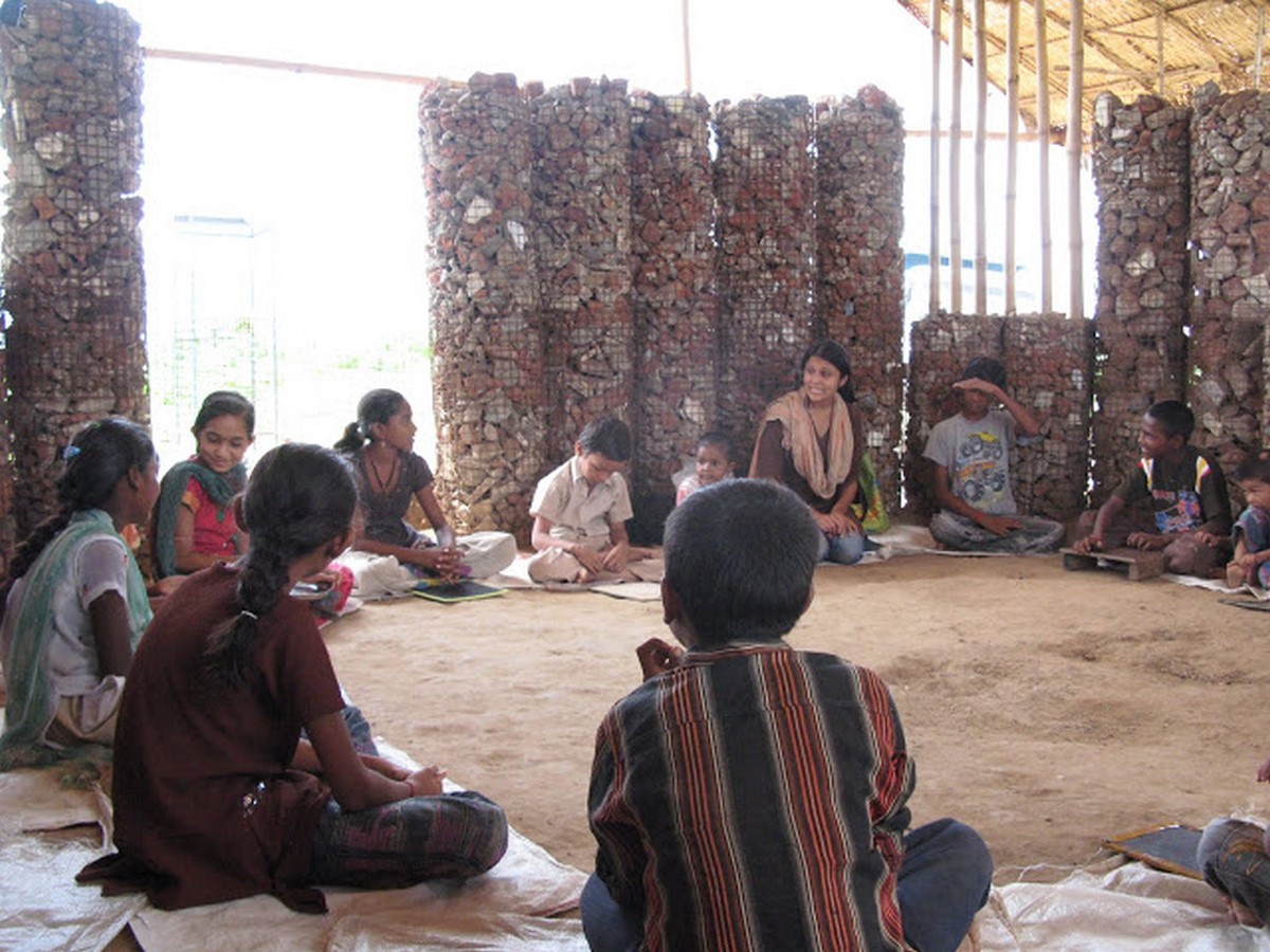 10 Reasons to architects should practice for humanitarian architecture - Sheet17