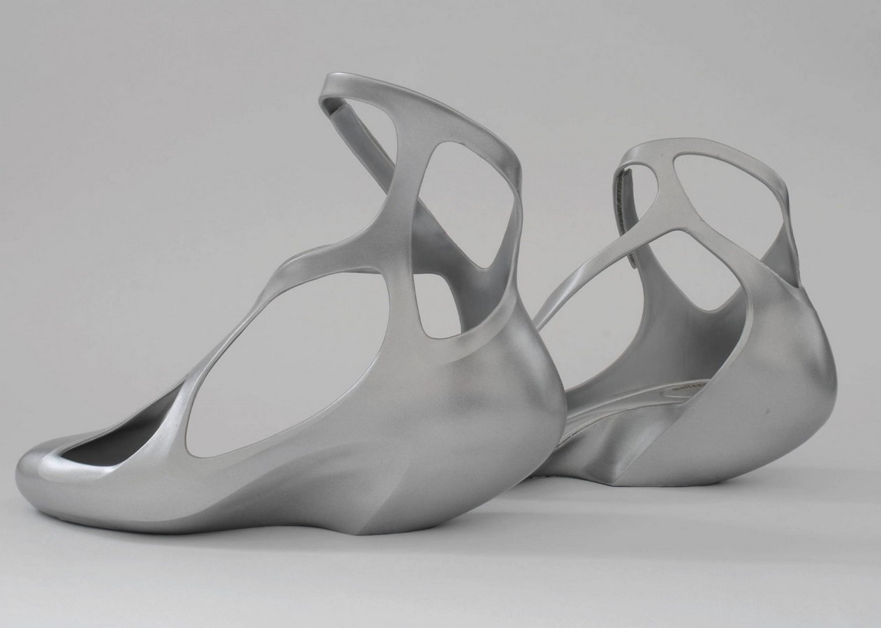 Shoes by Zaha Hadid - Sheet2