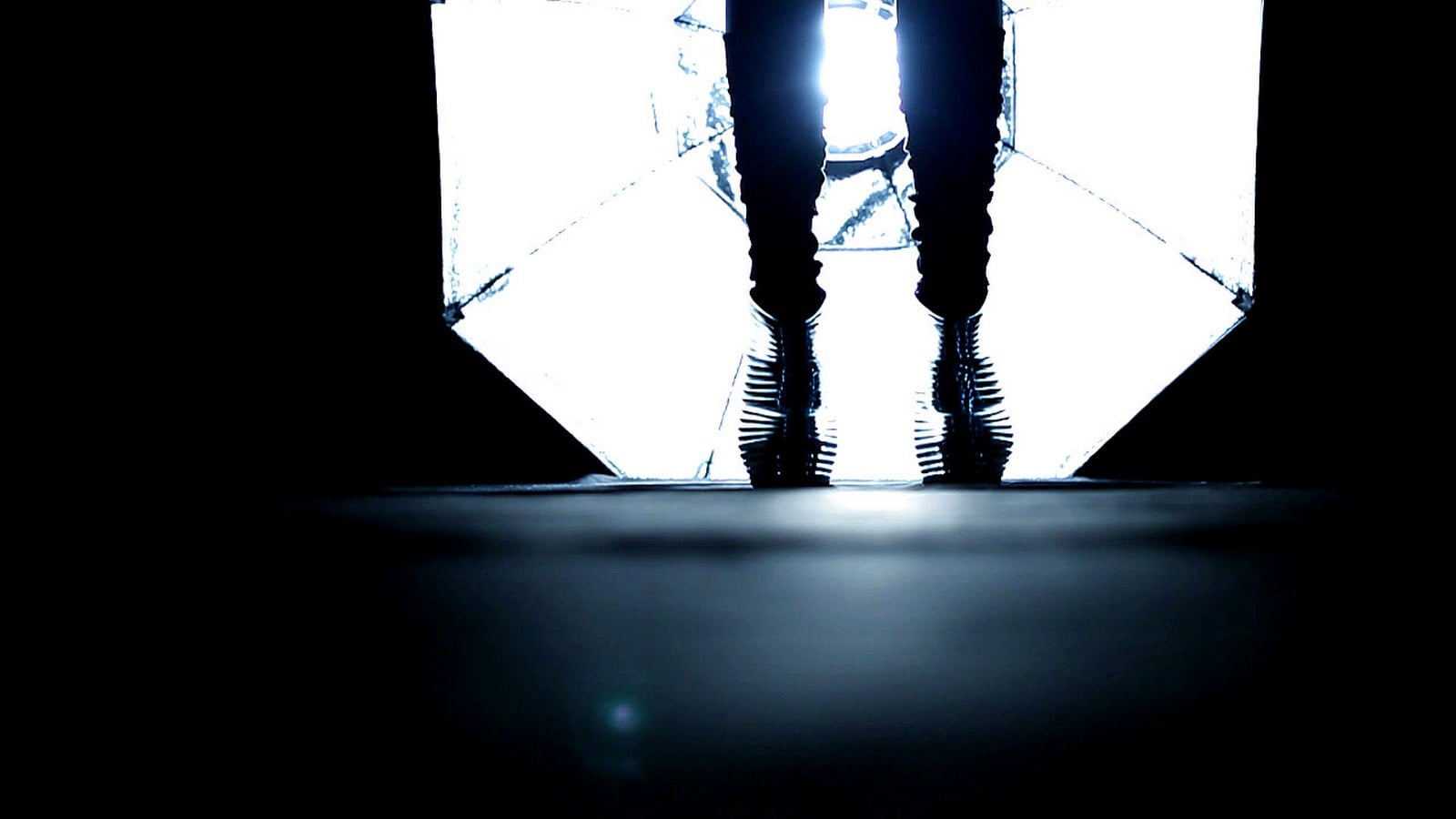 Shoes by Zaha Hadid - Sheet4