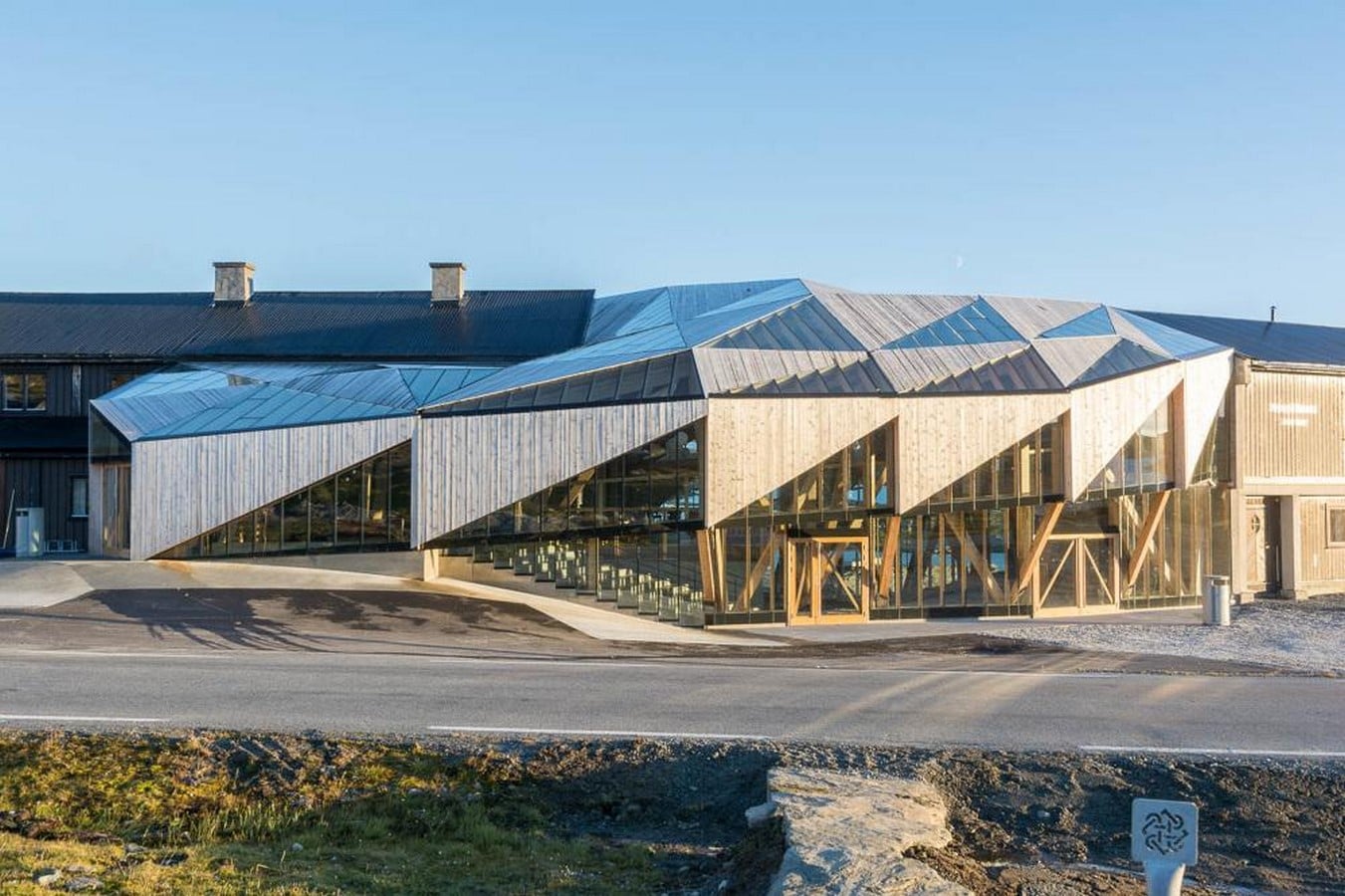New entrance building to Sognefjellshytta mountain hotel - Sheet1