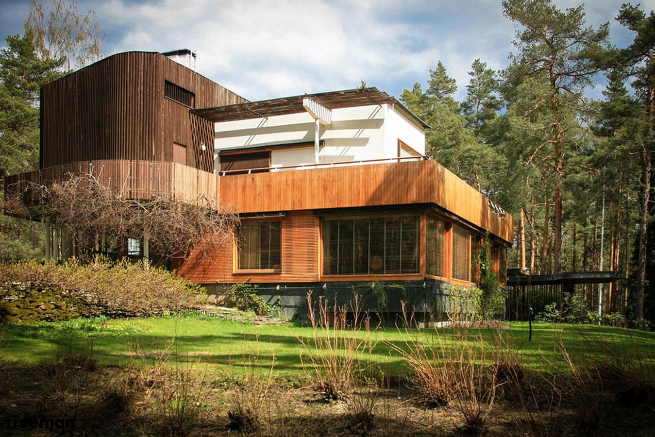 Villa Mairea by Alvar Aalto ©archeyes.com