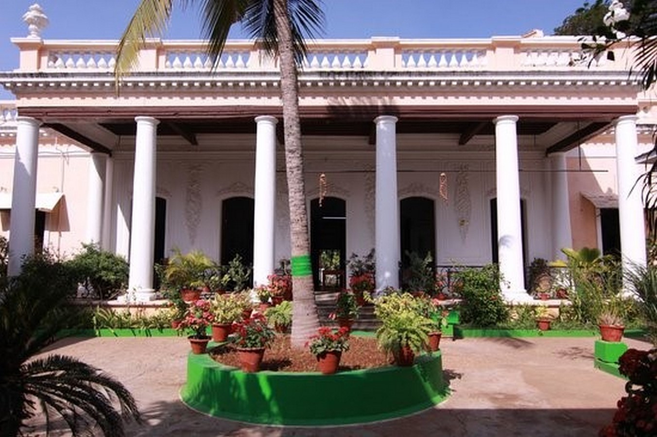 9 Innovative Adaptive Re-use of Colonial Architecture in India