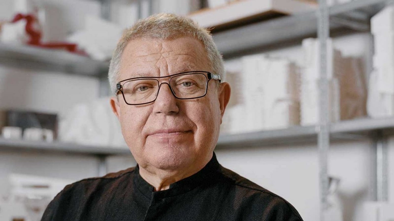 Westside Shopping and Leisure Centre by Daniel Libeskind: Unification of commerce, culture and leisure - Sheet1