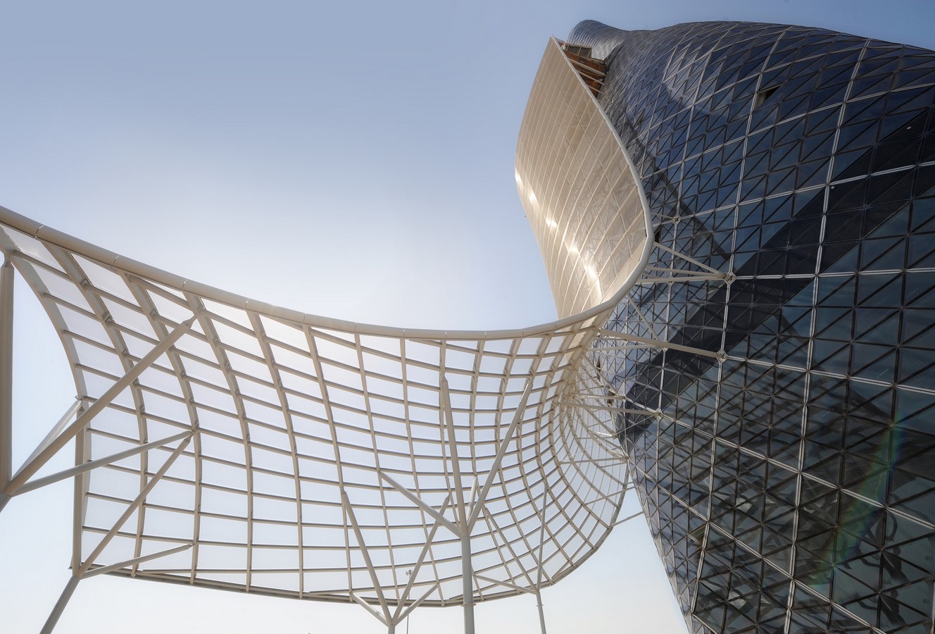 The metal mesh “ Splash” shading the tower ©www.archdaily.com