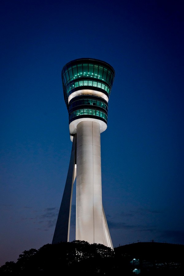 Aviation and Transportation Projects by HOK- 15 Iconic Projects - Sheet7