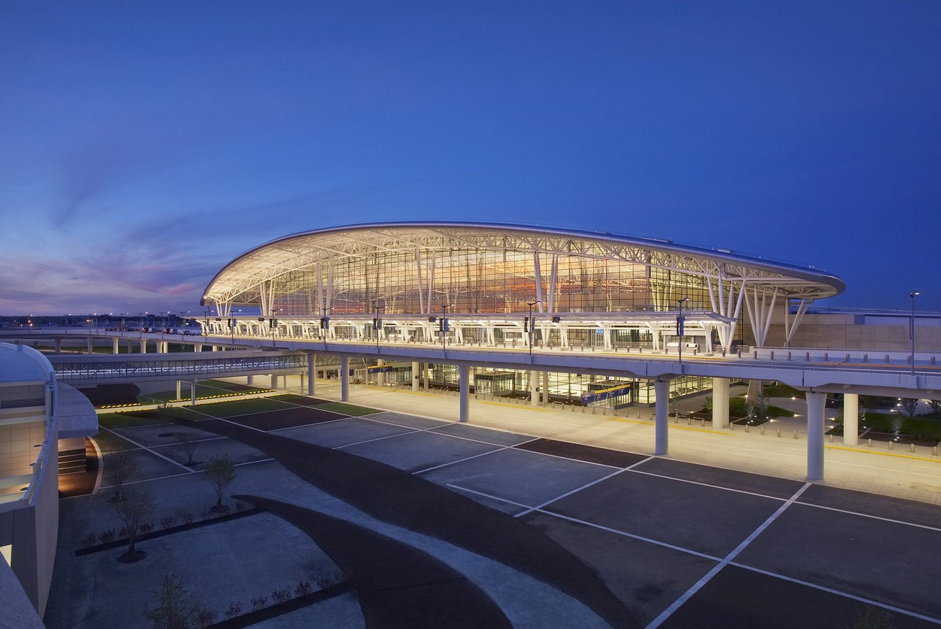 Aviation and Transportation Projects by HOK- 15 Iconic Projects - Sheet12
