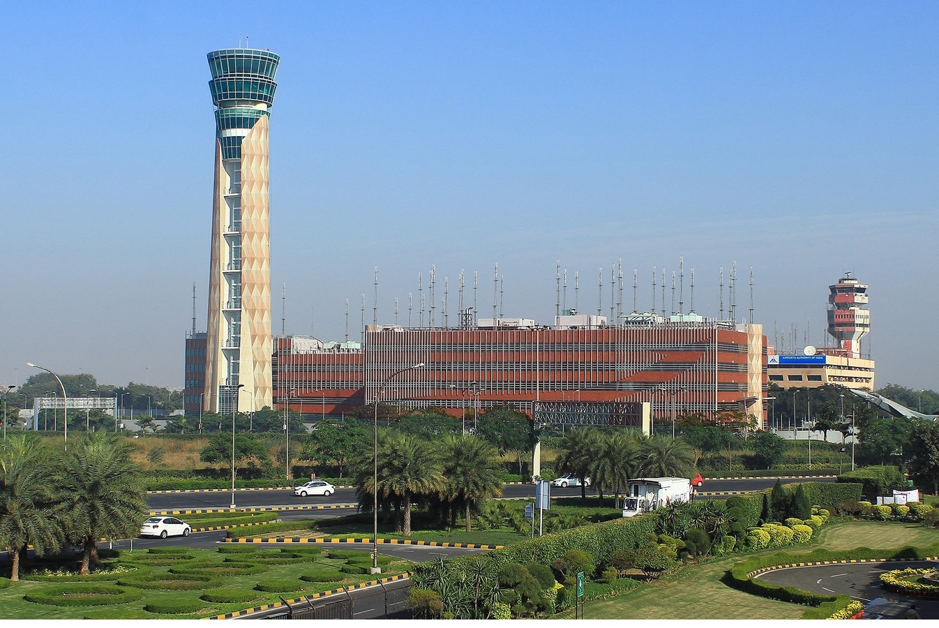 Aviation and Transportation Projects by HOK- 15 Iconic Projects - Sheet13