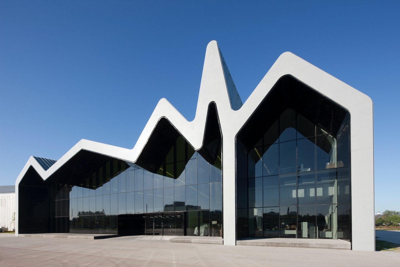 Glasgow Riverside Museum of Transport by Zaha Hadid : The Zig-Zag Profile - Sheet3
