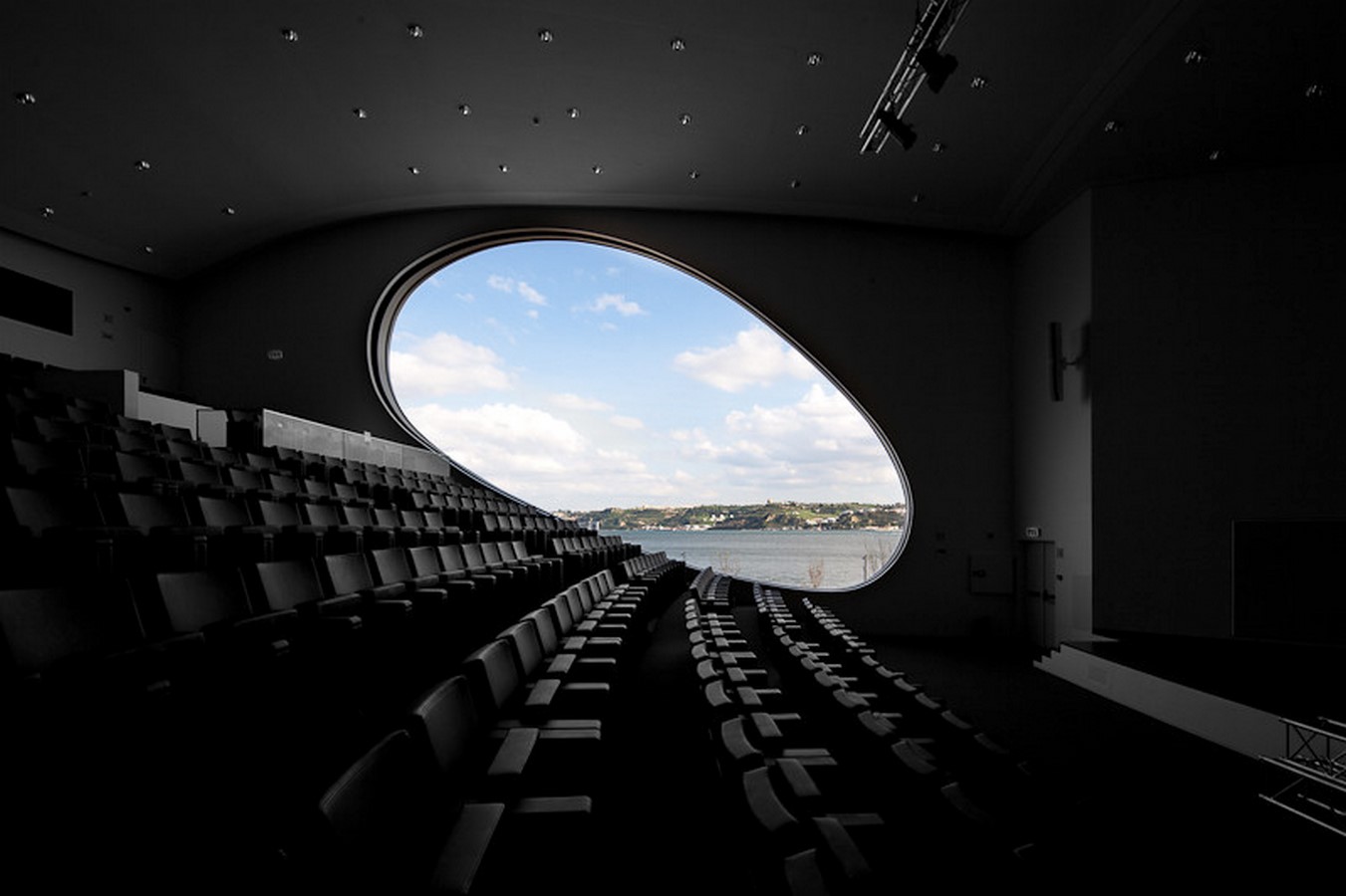 Champalimaud Centre by Charles Correa: Architecture as Beauty, Beauty as therapy - Sheet8